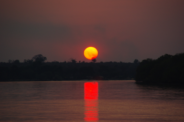 Sonnenuntergang Afrika.JPG